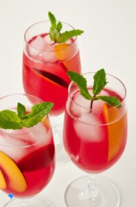 Read more about the article Refreshing Peach Sangria